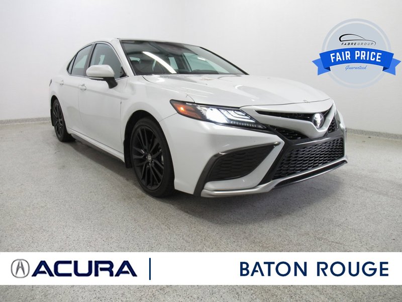 Used 2021 Toyota Camry XSE image 1