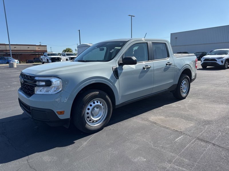 Used 2024 Ford Maverick XL image 1