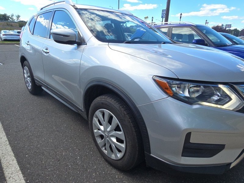 Used 2017 Nissan Rogue S w/ S Appearance Package image 1