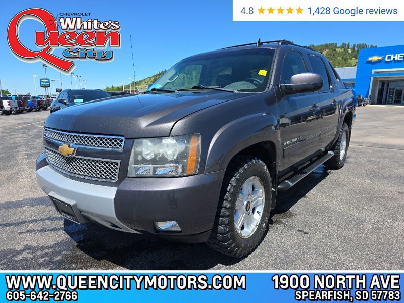 Used 2011 Chevrolet Avalanche LT image 1