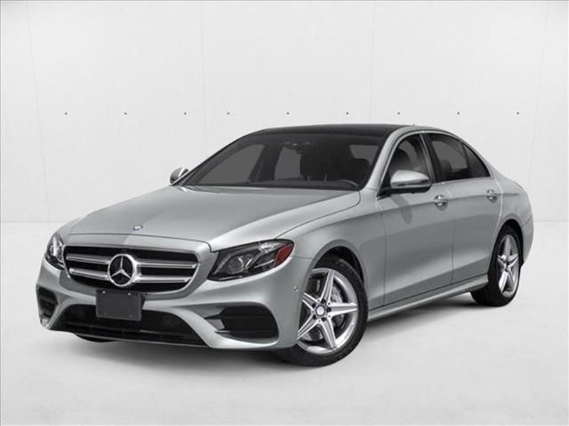 Used 2017 Mercedes-Benz E 300 4MATIC image 1
