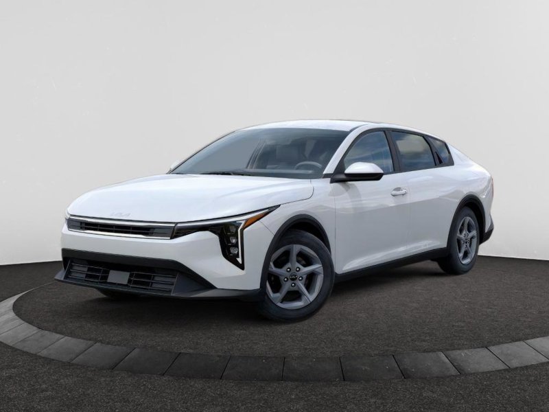 Certified 2025 Kia K4 LXS image 1
