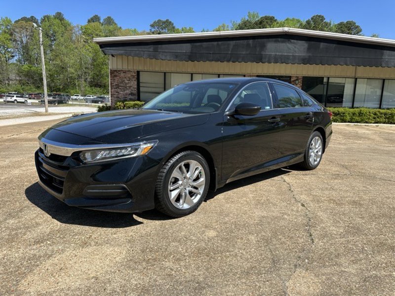 Used 2018 Honda Accord LX image 1
