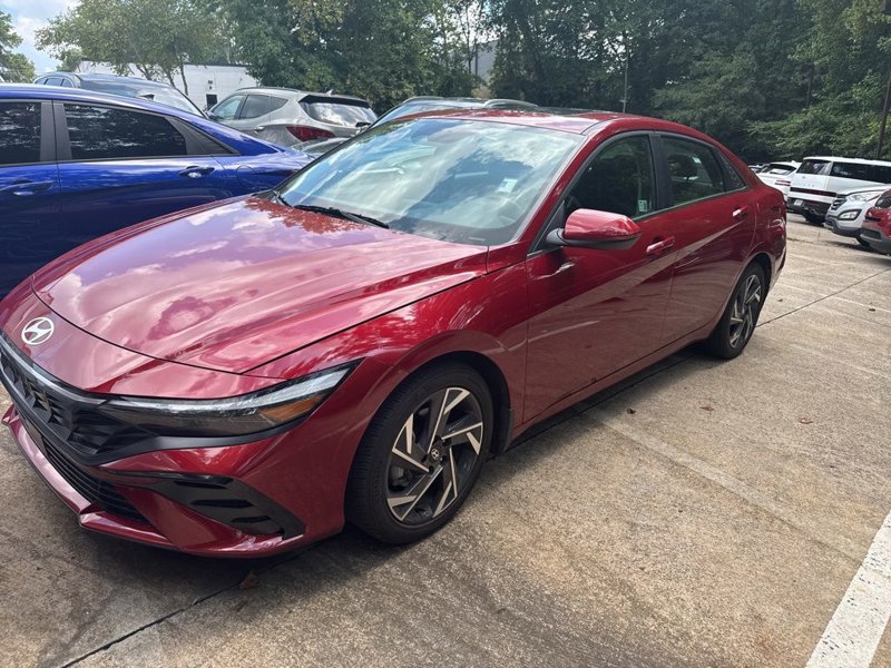 Used 2024 Hyundai Elantra SEL w/ Convenience Package image 1