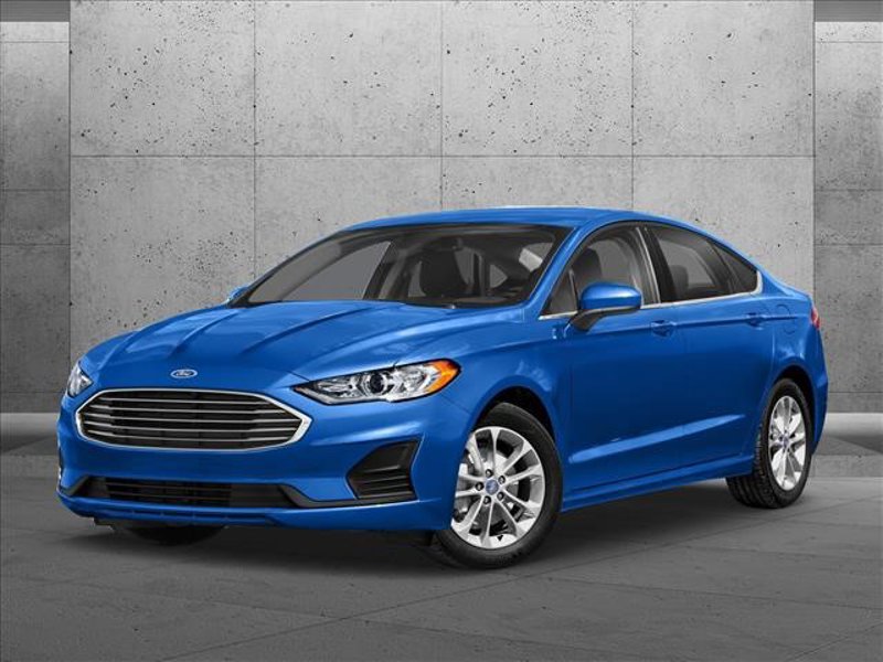 Used 2020 Ford Fusion SE image 1