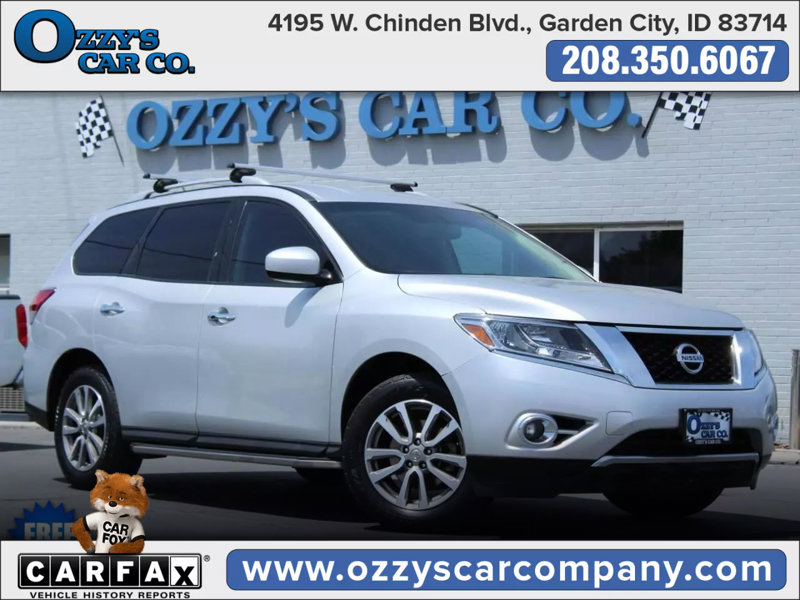 Used 2015 Nissan Pathfinder SV image 1