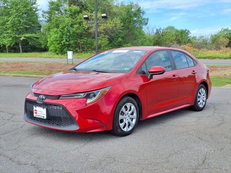 Used 2021 Toyota Corolla LE image 1