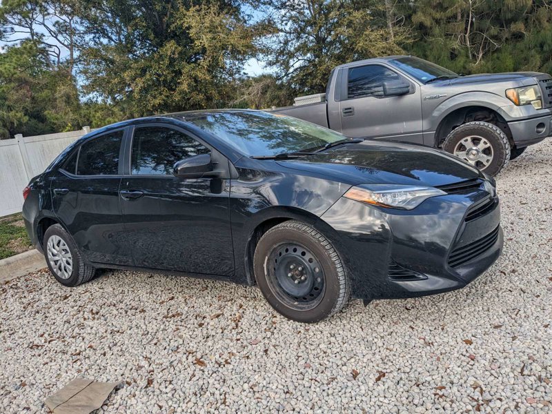 Used 2017 Toyota Corolla L image 1