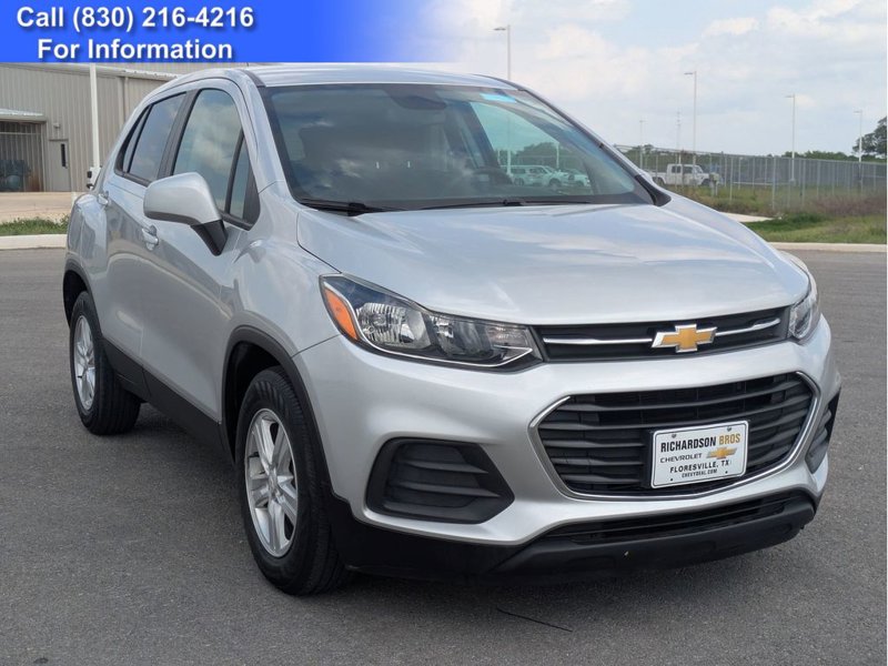 Used 2020 Chevrolet Trax LS w/ Tint and Cruise Package image 1