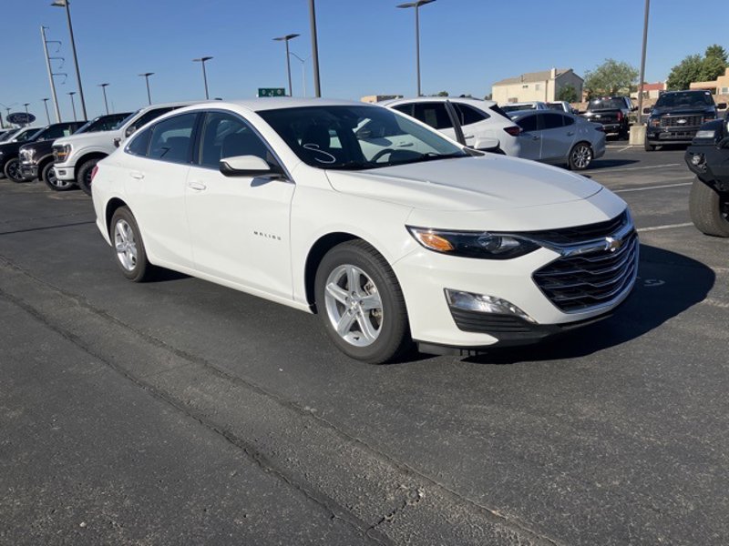 Used 2024 Chevrolet Malibu LT image 1