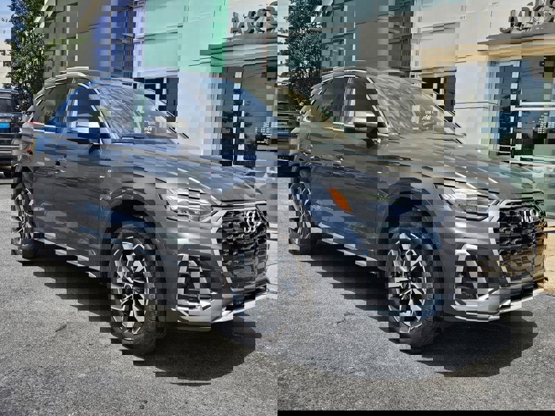 Certified 2024 Audi Q5 2.0T Premium Plus w/ Premium Plus Package image 1