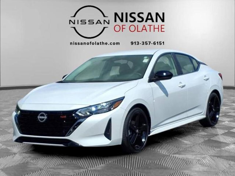 Certified 2025 Nissan Sentra SR image 1