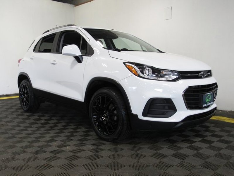 Certified 2022 Chevrolet Trax LT w/ Sport Edition image 1