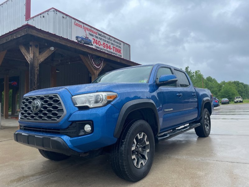 Used 2017 Toyota Tacoma 4x4 Double Cab image 1