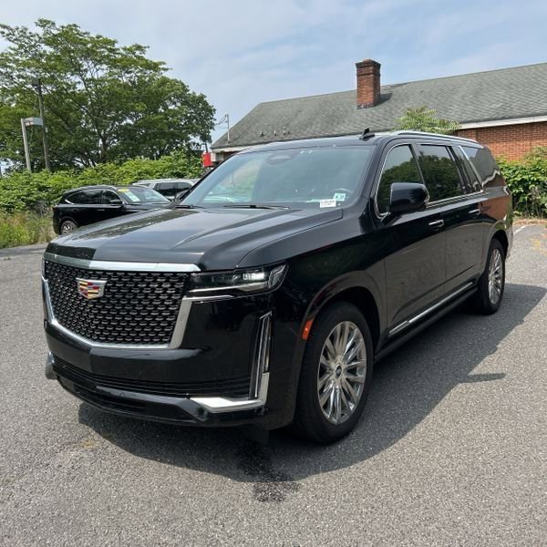 Used 2022 Cadillac Escalade ESV Premium Luxury w/ Performance Package image 1