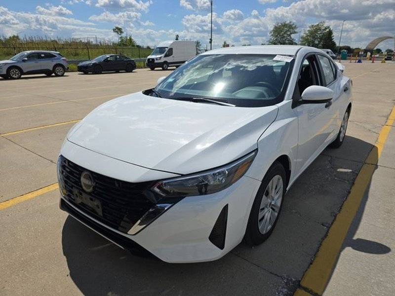 Used 2024 Nissan Sentra S image 1
