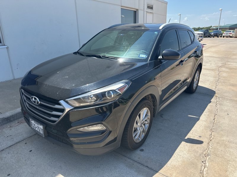 Used 2017 Hyundai Tucson SE image 1