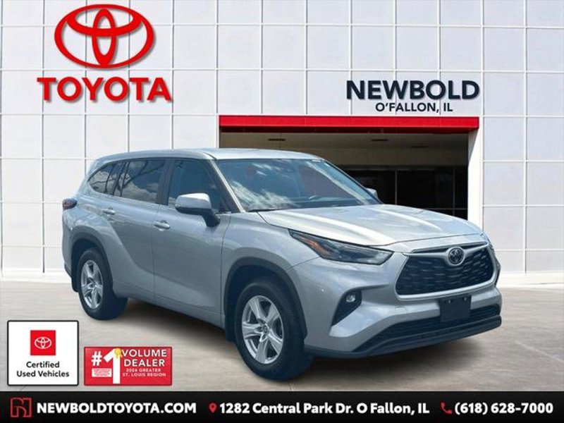 Certified 2024 Toyota Highlander LE image 1
