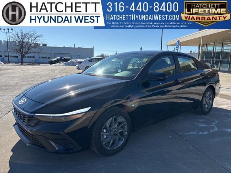 Certified 2024 Hyundai Elantra SEL image 1