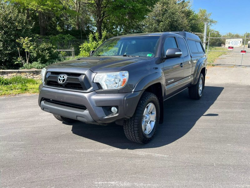 Used 2013 Toyota Tacoma 4x4 Access Cab V6 image 1