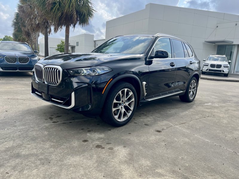 Certified 2025 BMW X5 sDrive40i image 1