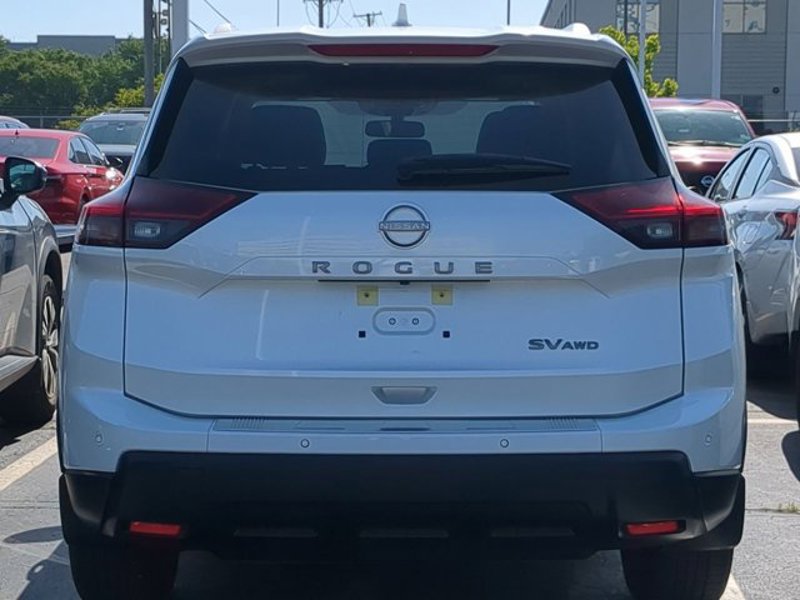 Certified 2024 Nissan Rogue SV w/ SV Premium Package image 1