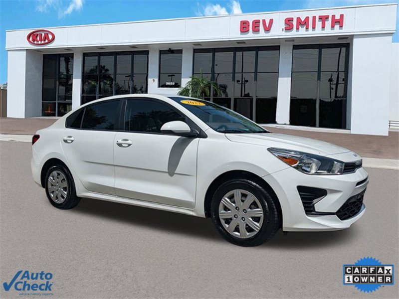 Certified 2022 Kia Rio LX image 1