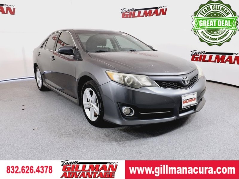Used 2014 Toyota Camry XLE image 1