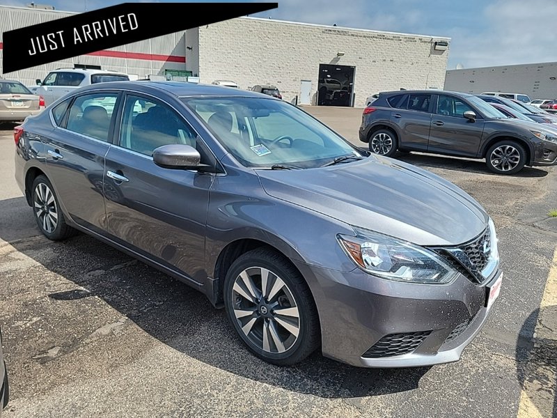 Used 2019 Nissan Sentra SV image 1