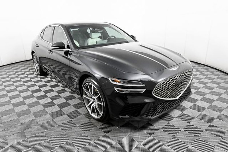 Certified 2025 Genesis G70 2.5T image 1