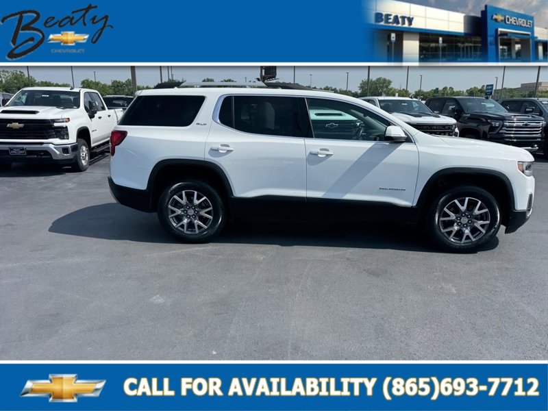 Certified 2023 GMC Acadia SLT image 1
