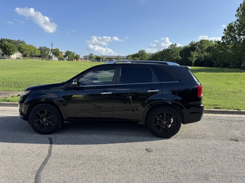 Used 2013 Kia Sorento SX w/ SX Premium Pkg image 1