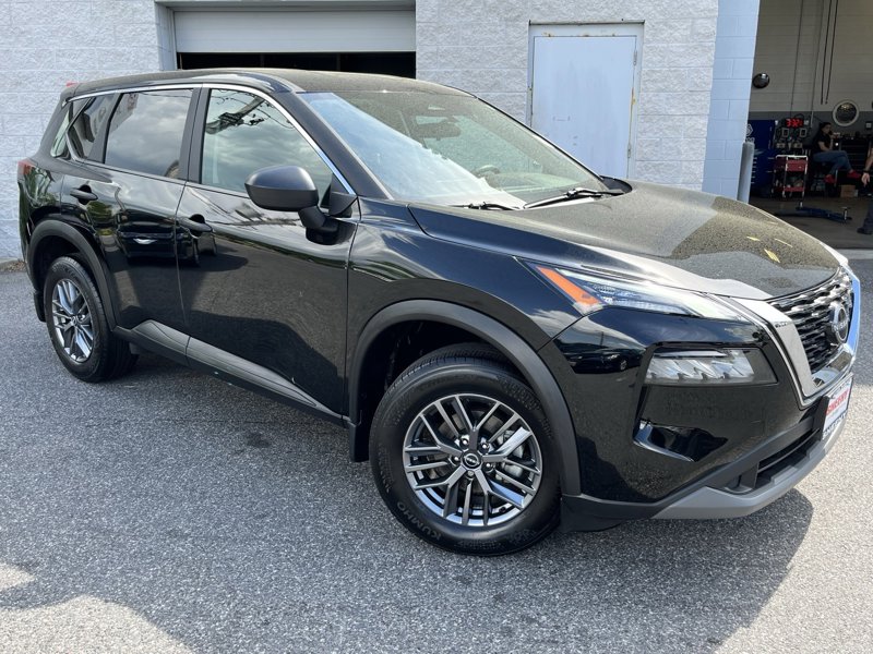 Certified 2023 Nissan Rogue S image 1