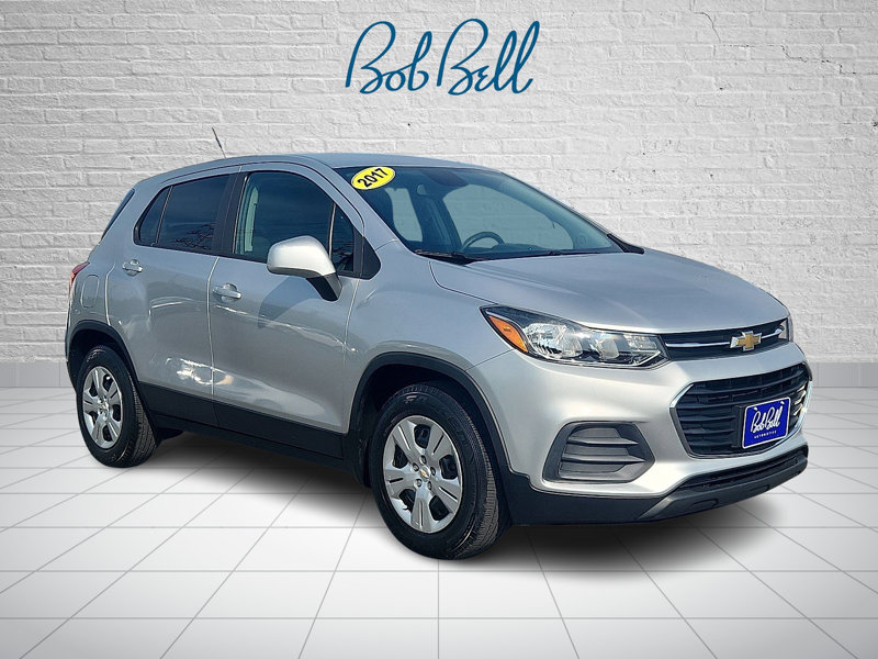 Used 2017 Chevrolet Trax LS image 1
