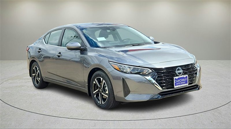 Certified 2025 Nissan Sentra SV image 1