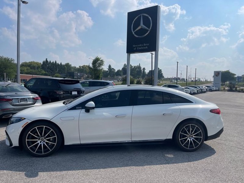 Used 2022 Mercedes-Benz EQS 580 4MATIC Sedan image 1