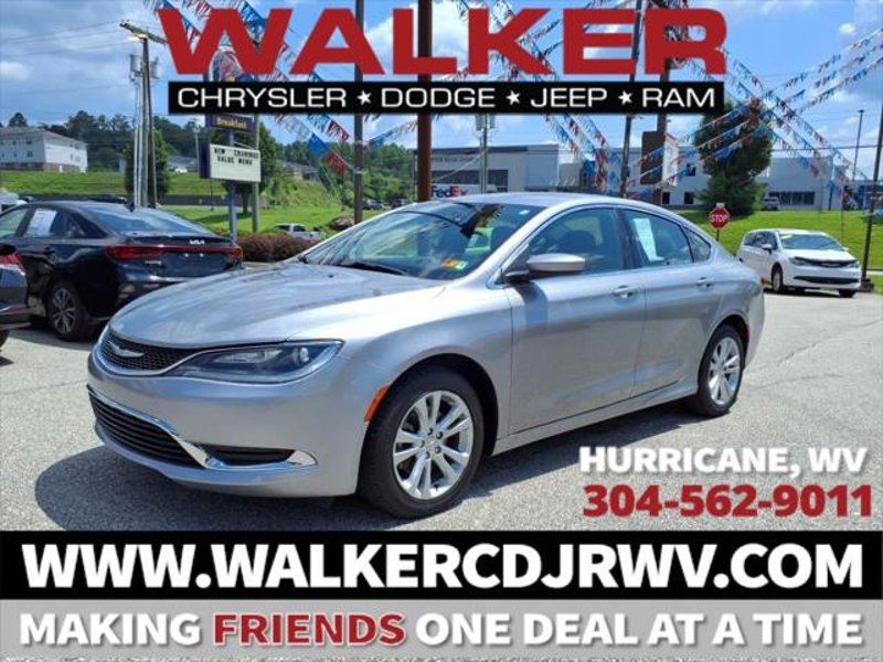 Certified 2015 Chrysler 200 Limited w/ Convenience Group image 1
