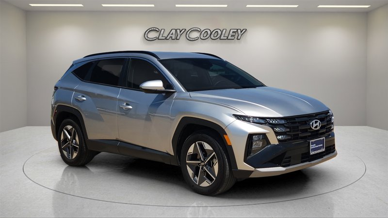 Certified 2025 Hyundai Tucson SEL image 1