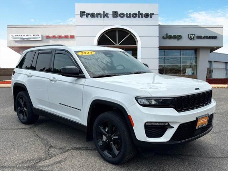 Certified 2024 Jeep Grand Cherokee Limited w/ Black Appearance Package image 1