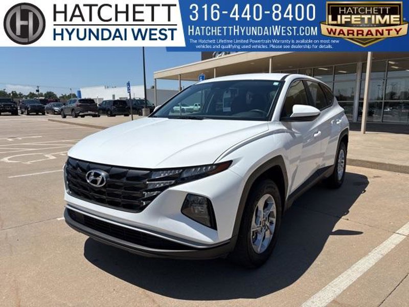 Certified 2024 Hyundai Tucson SE image 1
