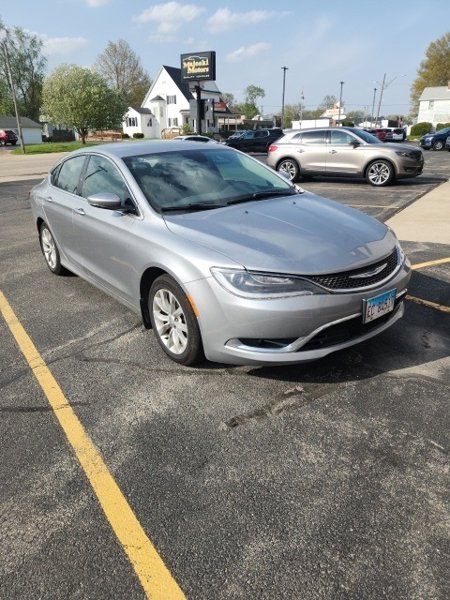 Used 2015 Chrysler 200 C image 1