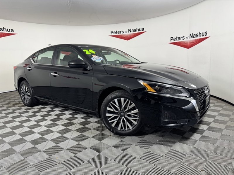 Certified 2024 Nissan Altima 2.5 SV w/ SV Premium Package image 1