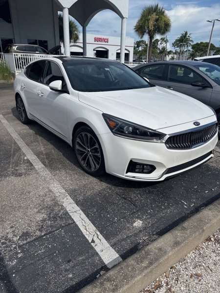 Used 2019 Kia Cadenza Technology image 1