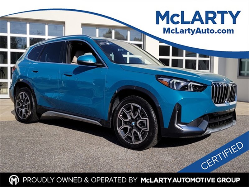 Certified 2025 BMW X1 xDrive28i w/ Technology Package image 1
