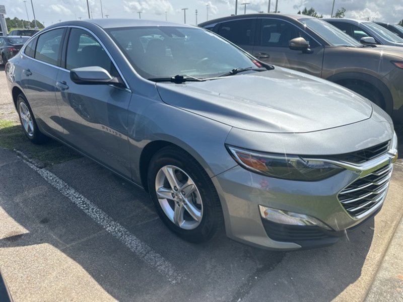Used 2023 Chevrolet Malibu LT image 1
