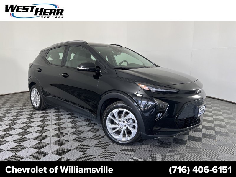 Certified 2023 Chevrolet Bolt EUV LT w/ Comfort Package image 1