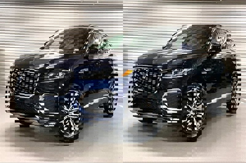 New 2026 Jaguar F-PACE R-Dynamic S image 1