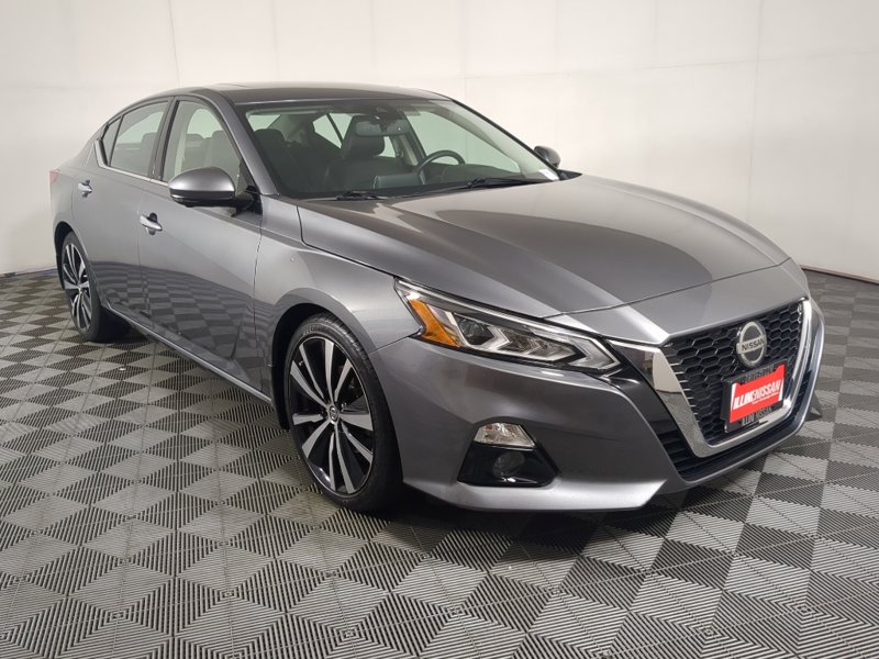 Used 2020 Nissan Altima 2.5 Platinum image 1