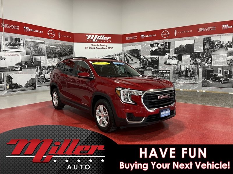 Certified 2022 GMC Terrain SLE w/ Driver Convenience Package image 1