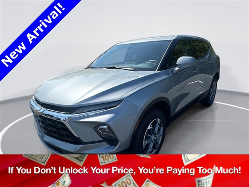 Used 2023 Chevrolet Blazer LT w/ Driver Confidence Package image 1